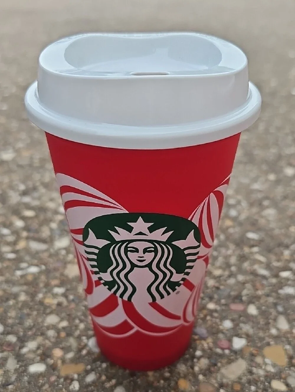 Starbucks Red Holiday Reusable Plastic Cups with Green Logo Set of 3 16 fl.oz